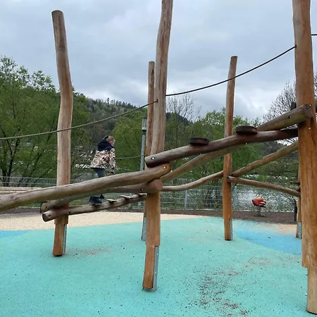 Haus Corray * 摩泽尔河畔的泽尔